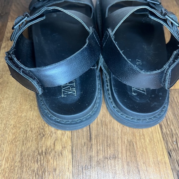Zara leather sandals size 37 - Picture 2 of 4